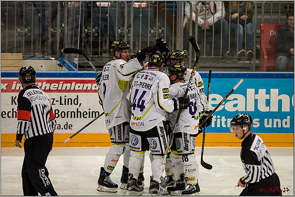 Koelner Haie - Krefelder Pinguine, 22.11.2016